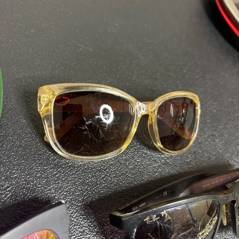 Bundle Sunglasses Collection Oscar de la Renta Vera Wang Ray Ban Diff Etc *ISSUE